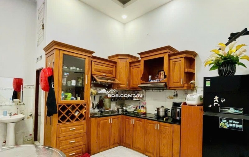 Bán nhà Quận 12, Nhà đẹp 3 tầng 104m2, KV Trung Tâm, Mặt tiền Trương Thị Hoa Q12, Nhỉnh 9 Tỷ, Còn Thương lượng